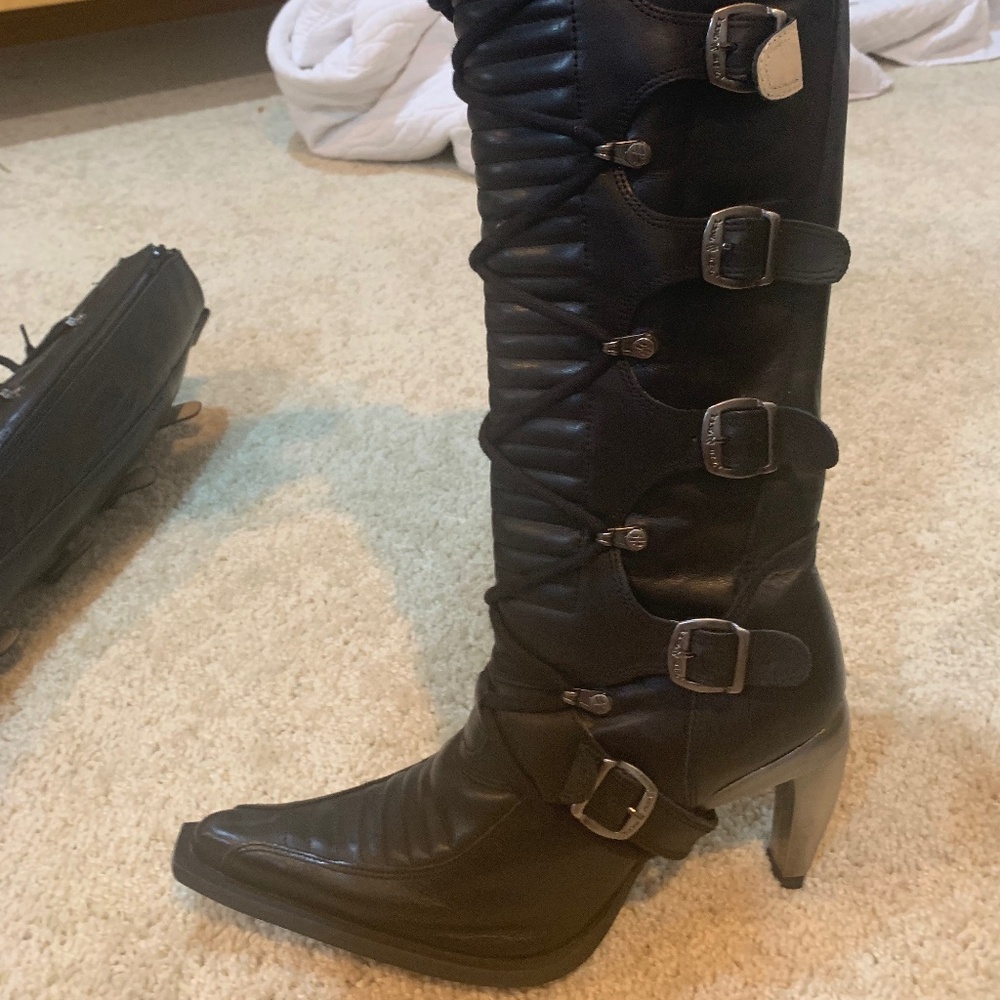 New Rock Women’s Leather Boots Used Great Condition